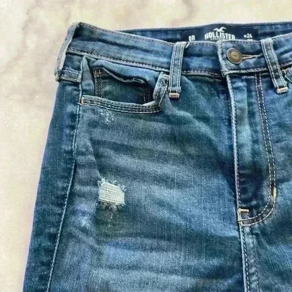 Hollister Ultra High-Rise Super Skinny Jeans - Picture 7 of 14